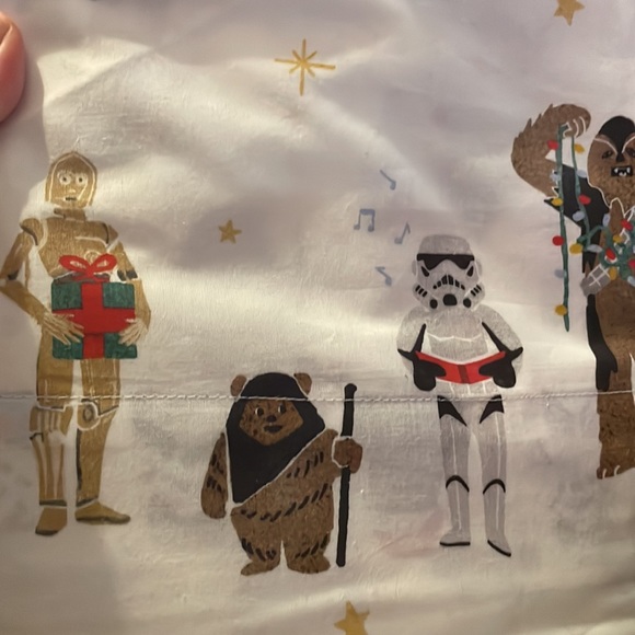 Pottery Barn Star Wars Christmas Flat Top Sheet - Brand New / Never Used - Picture 4 of 4